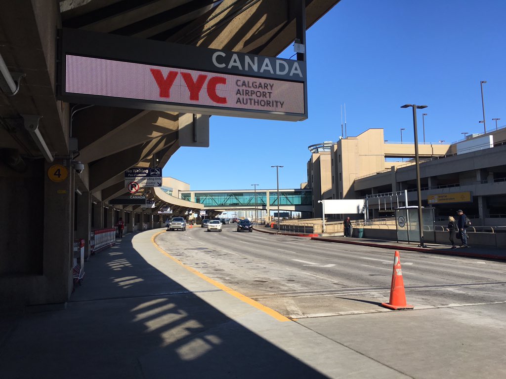 YYC-Calgary-International-Airport-2.jpg